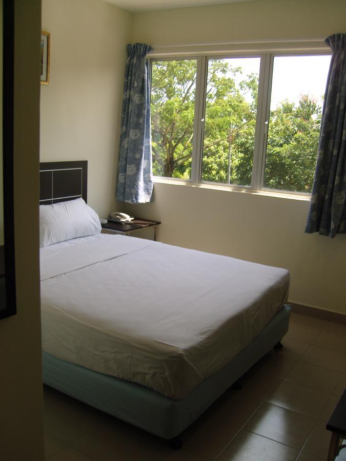 Hotel Orient Johor Bahru Esterno foto