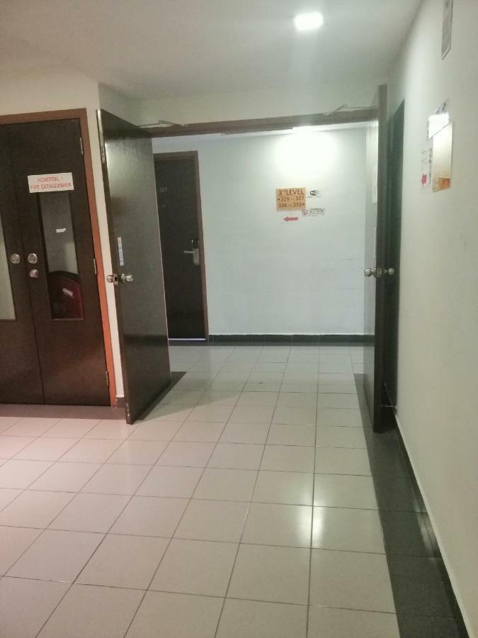 Hotel Orient Johor Bahru Esterno foto