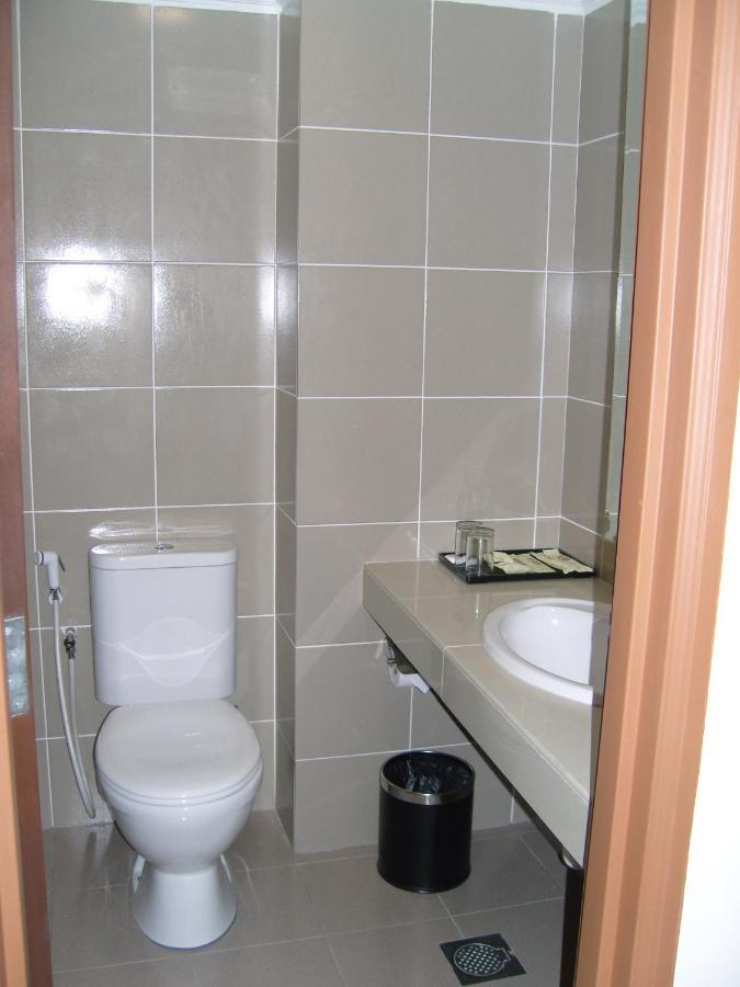 Hotel Orient Johor Bahru Esterno foto
